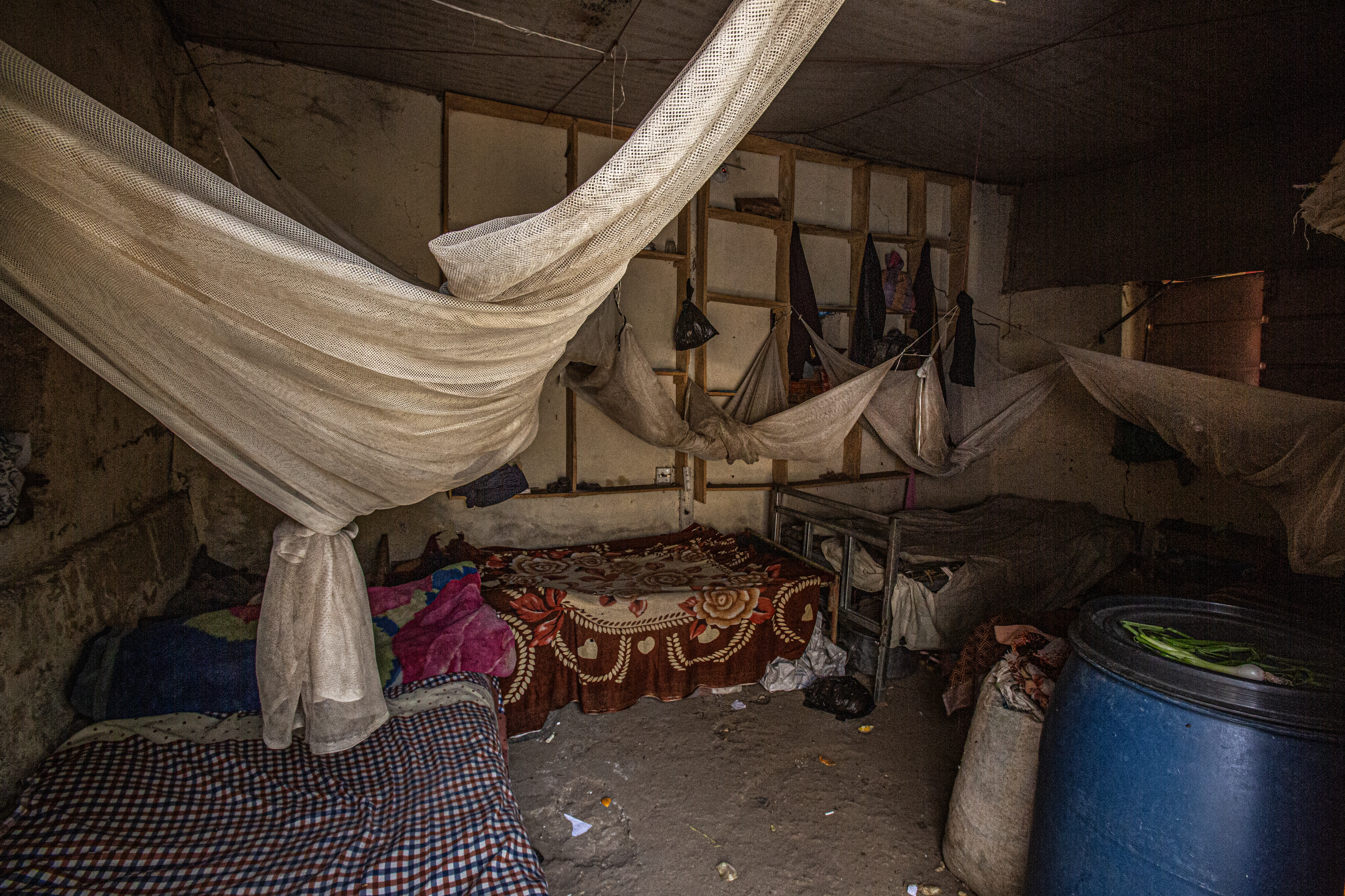  Makeshift shelter of displaced people in the University of Zalingei, Central Darfur state, Sudan.