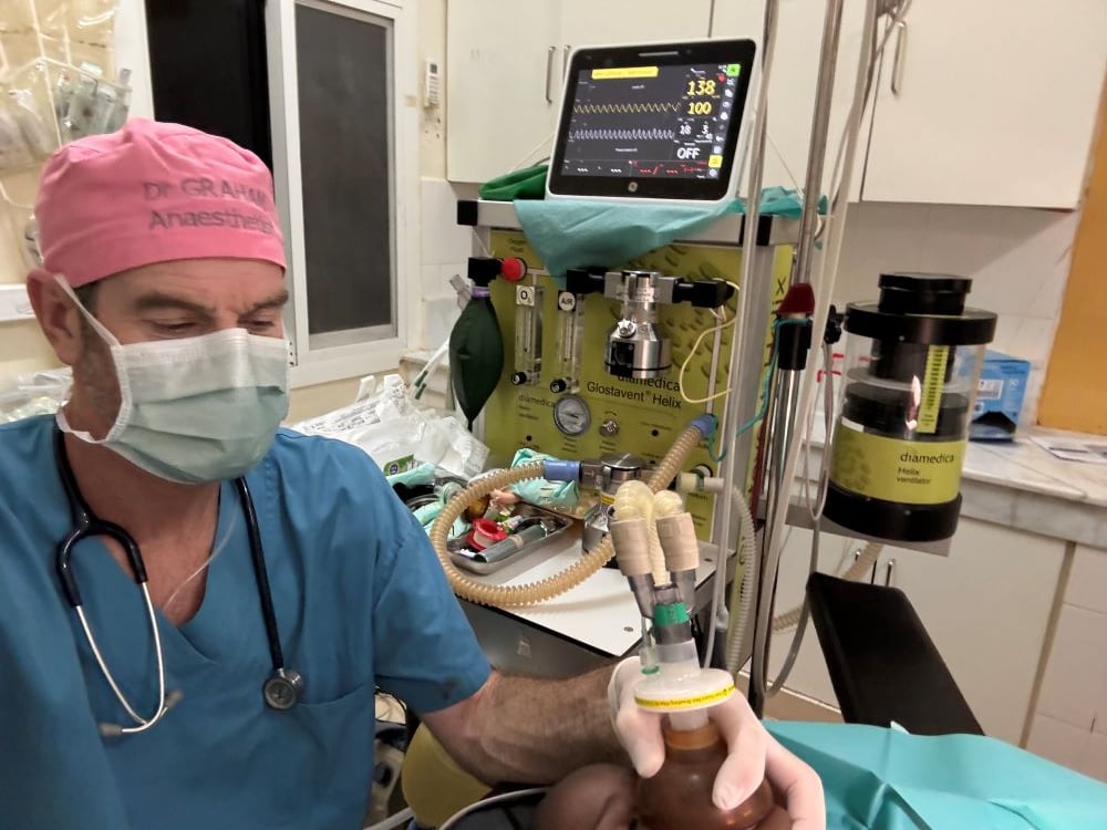 Dr Graham Knottenbelt is an anaesthetist from Auckland