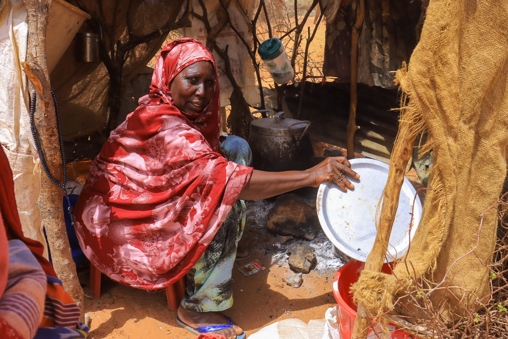 Maryam Eise Farah prepares a meal for her family