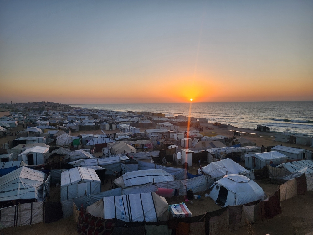 The expanse of tents in Deir al Balah, Gaza 