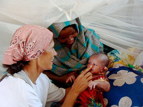 somalia_-_healthy_mother_and_child.jpg
