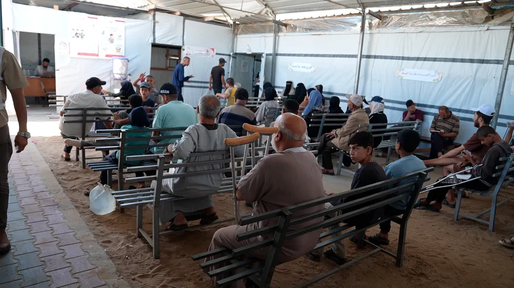 Patients wait at MSF’s Al Mawasi primary healthcare centre
