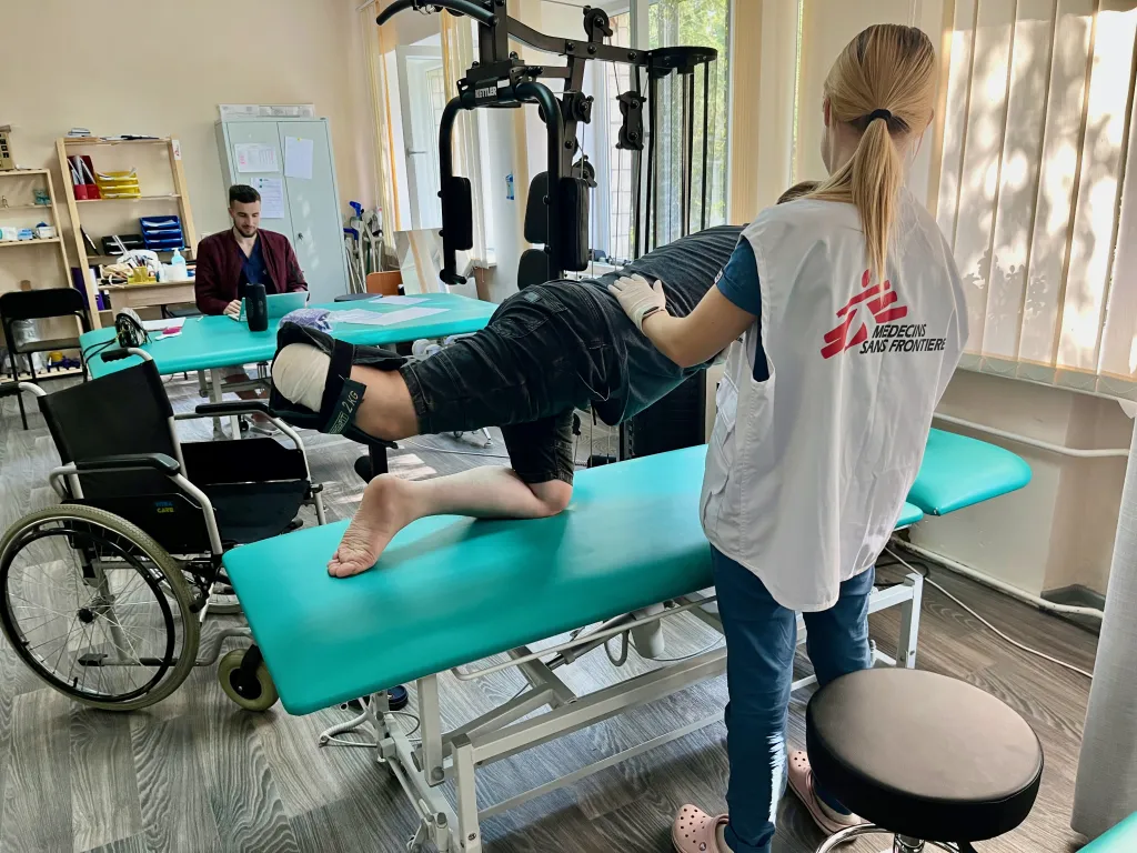 MSF team providing physiotherapy