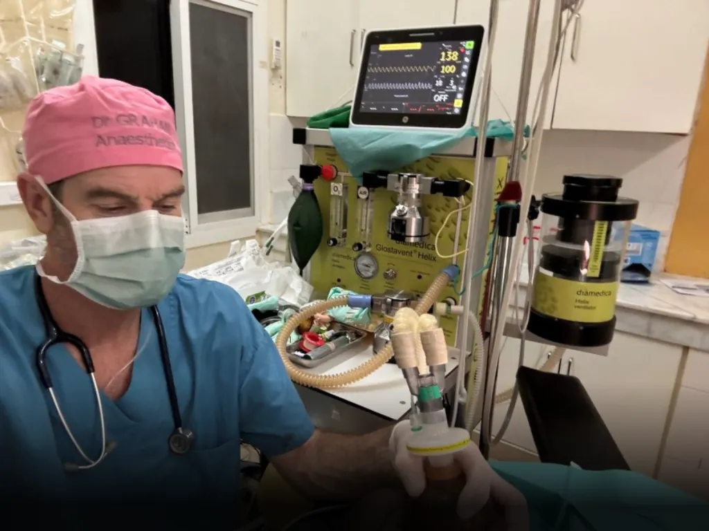 Dr Graham Knottenbelt is an anaesthetist from Auckland
