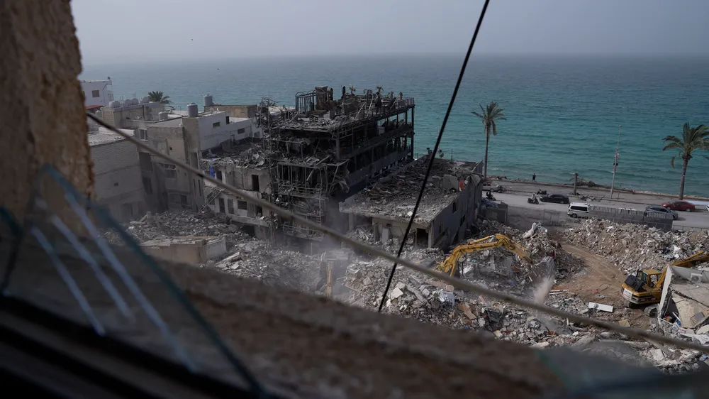 View of the seaside of Sour
