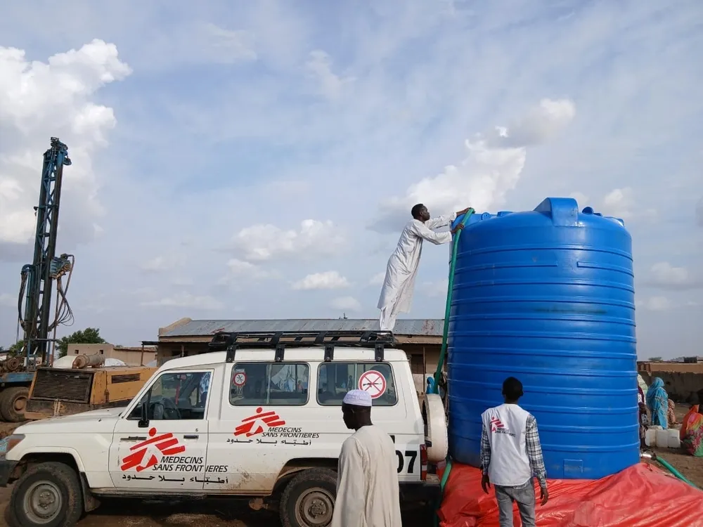 A water tank is installed to supply water to internally displaced people